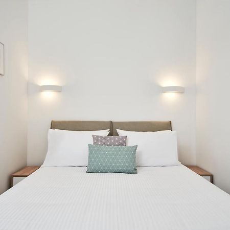 Hilton-Ilisia Park 2Bd Elite Living Apartment Athens Ngoại thất bức ảnh