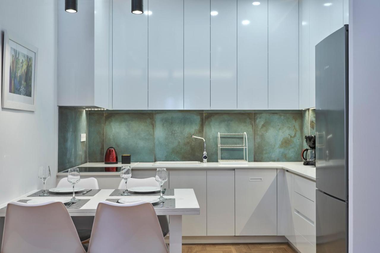Hilton-Ilisia Park 2Bd Elite Living Apartment Athens Ngoại thất bức ảnh